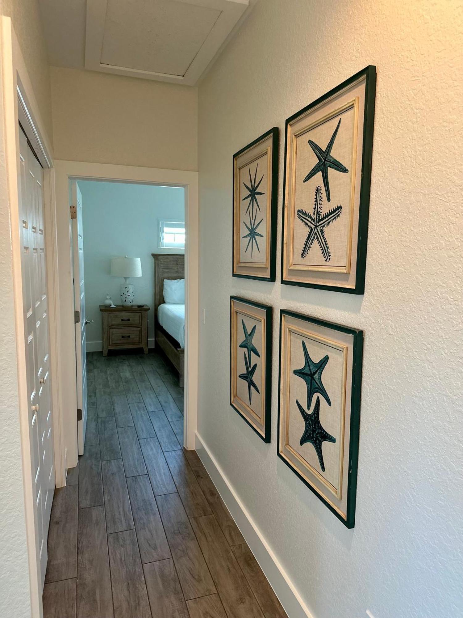 Holiday home New Build Walkable To Dinner, Live Music & 5 Minute Walk To *